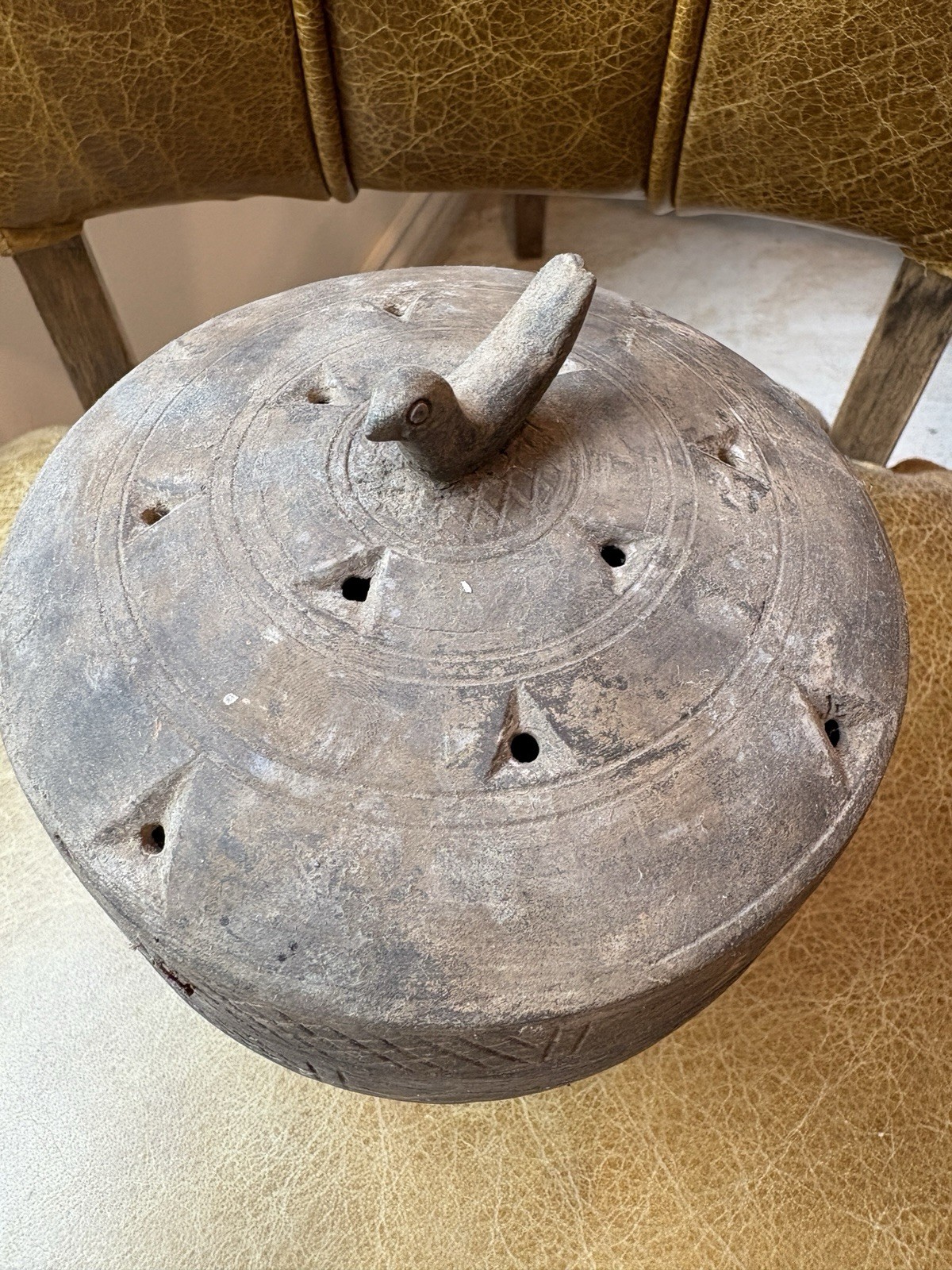 Chinese antique pottery from before 2000 years ago