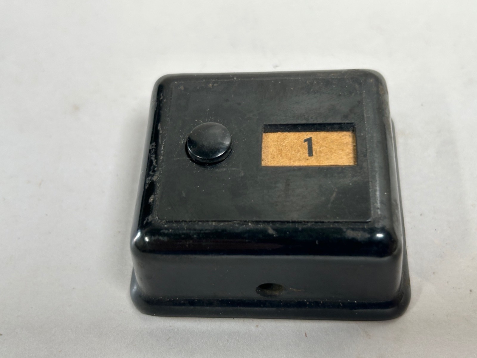 Vtg EDWARDS Single Pushbutton Door Bell Button Black Bakelite Case (A7)