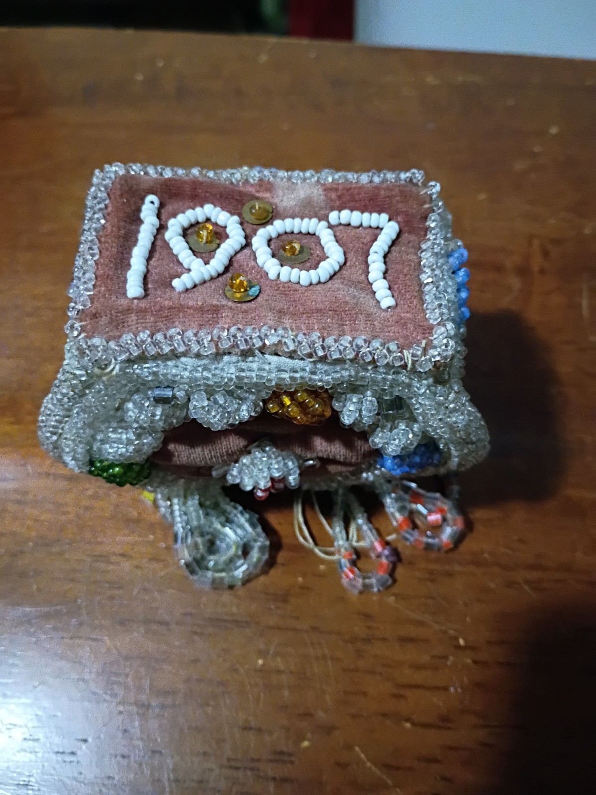 Antique Native American Indian Beaded Iroquois Mohawk Whimsy Beadwork Box