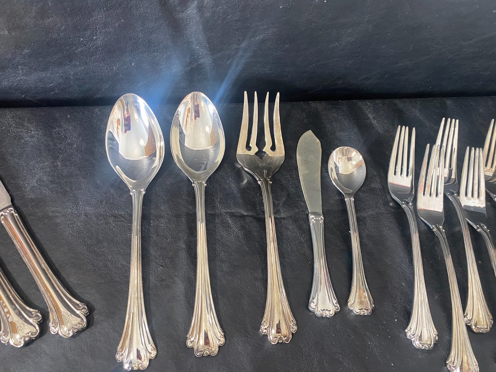 FB Rogers silverplate flatware 82 pieces American Chippendale fork spoon knife +