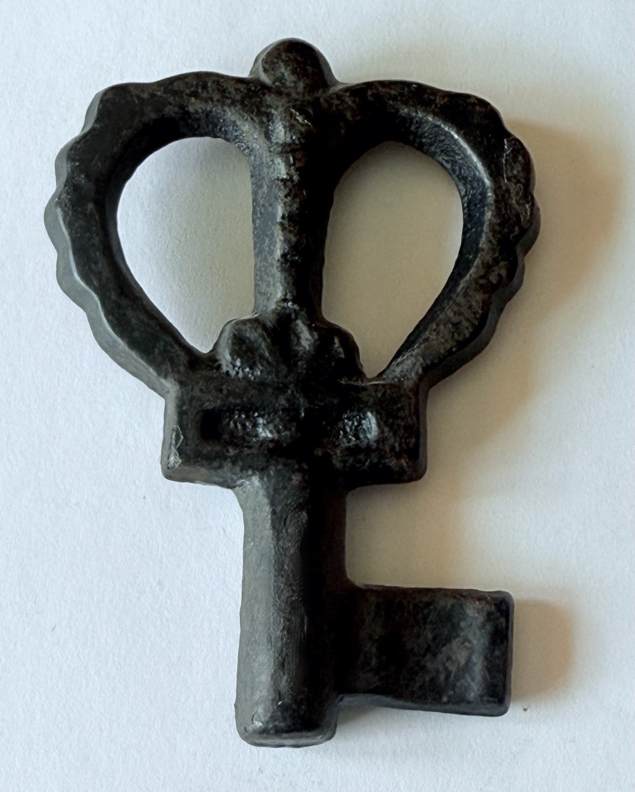 Vintage Cast Iron Skeleton Key – Castle Style or Jail Style – Chubby Short Cute!