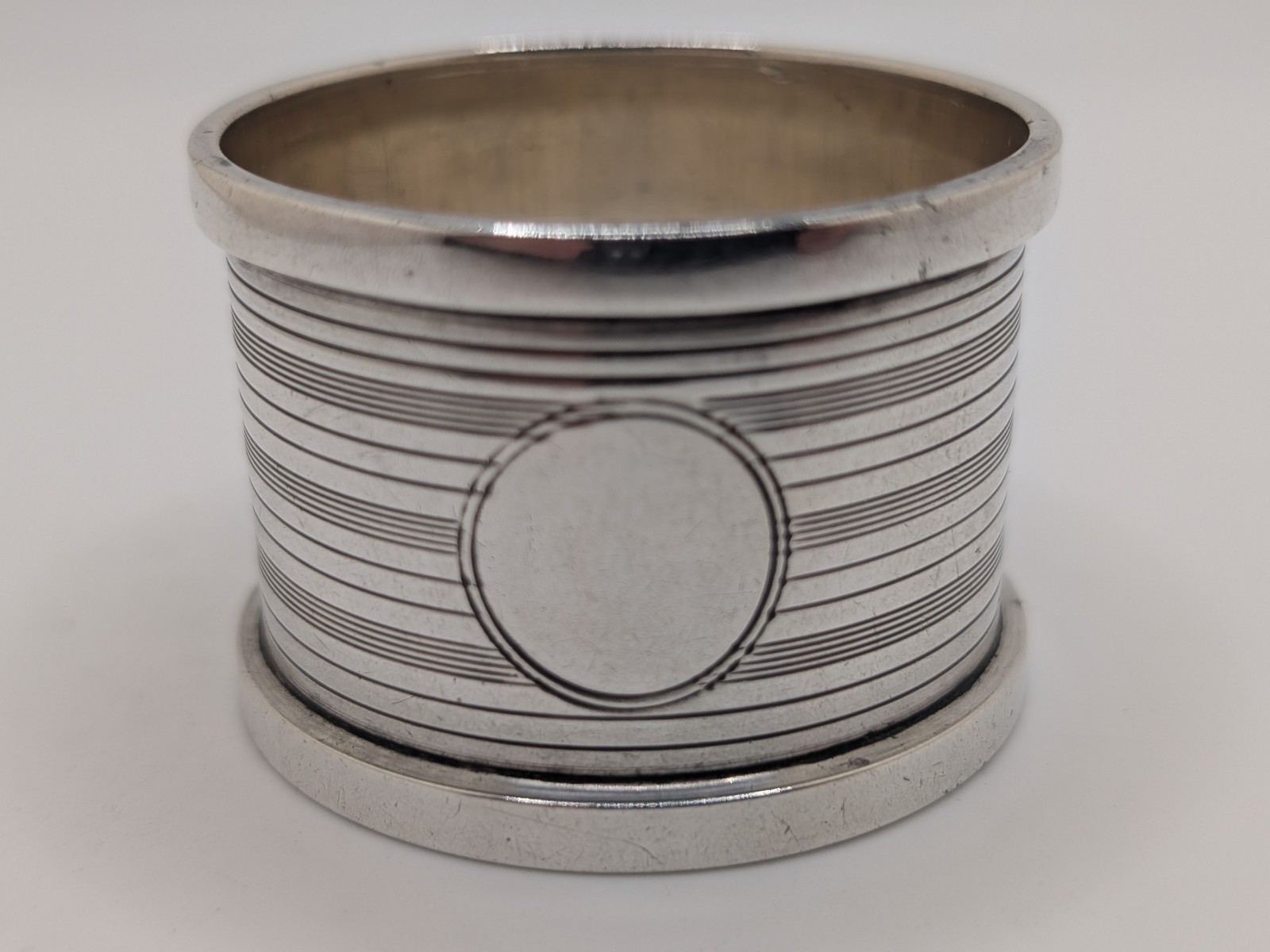 Antique English Sterling Silver Napkin Ring, blank cartouche, dated 1921