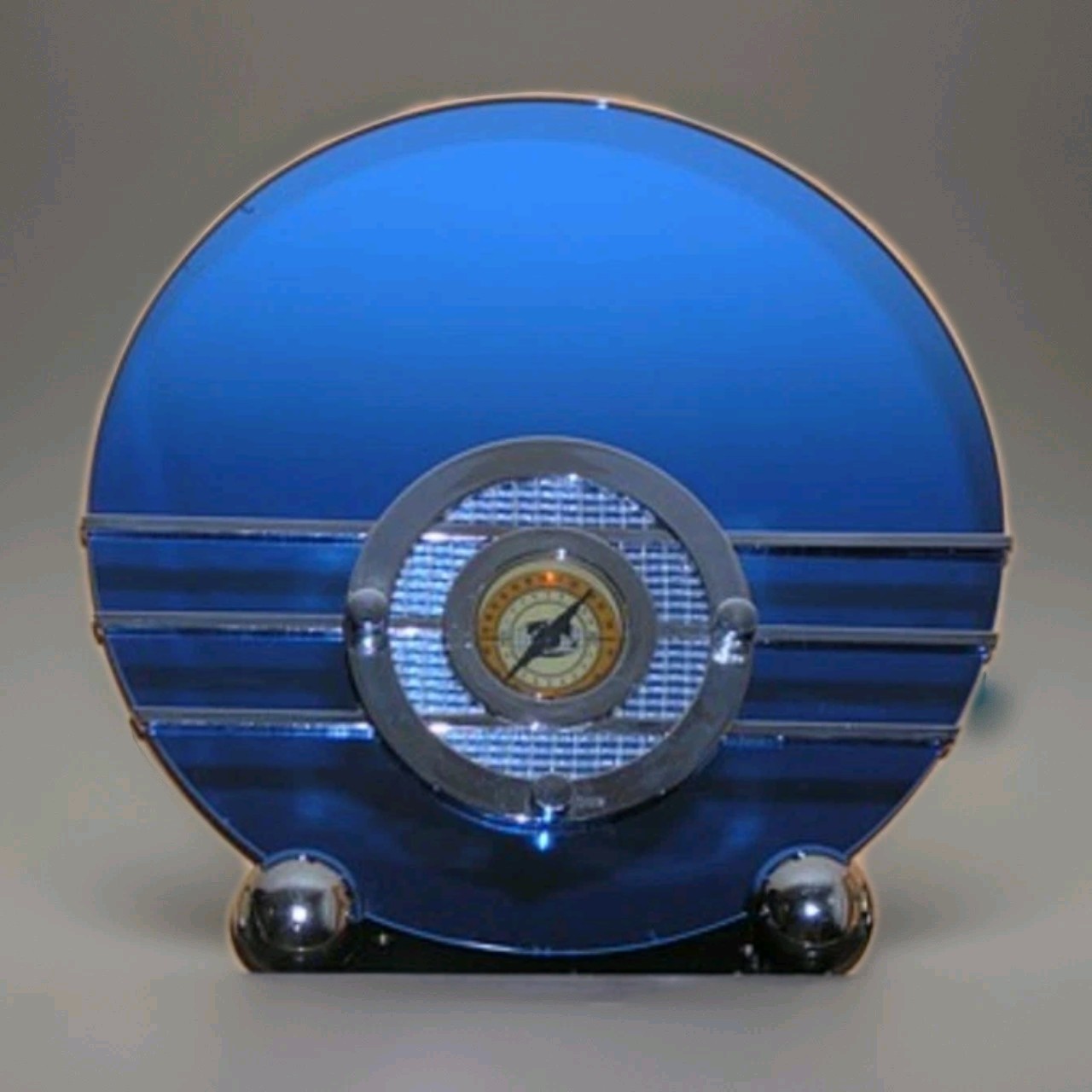 Sparton Bluebird Radio Art Deco Replica LW-119 FM-AM, 1990, Blue Glass