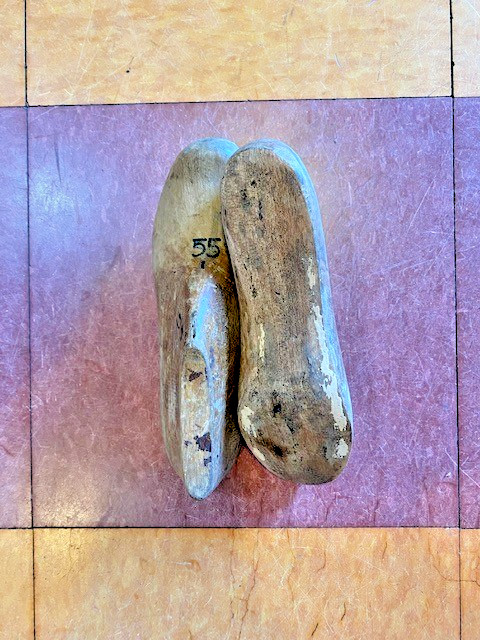 vintage women’s wooden shoe lasts size 5.5 circa 1960’s private collection