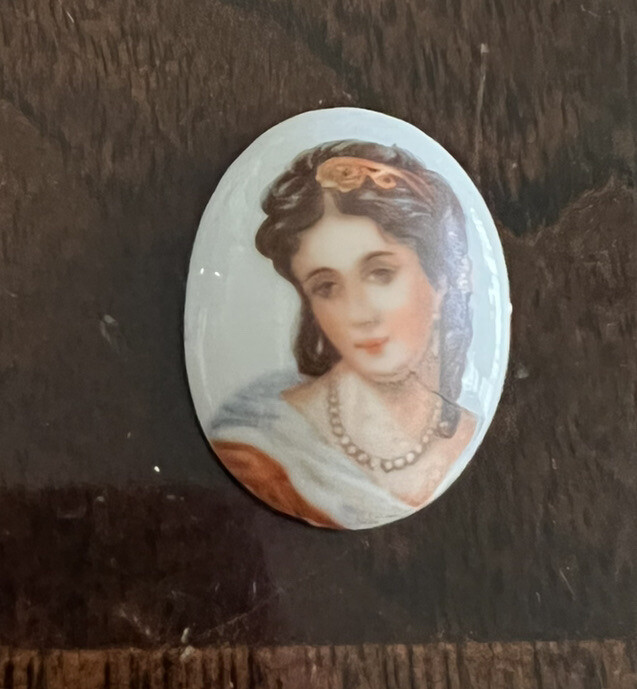 Unmounted Victorian Lady Medallion Limoges France Porcelain