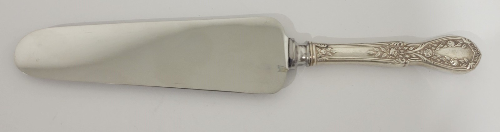 Manchester American Beauty Cake Pie Server 9 3/4″ Sterling silver