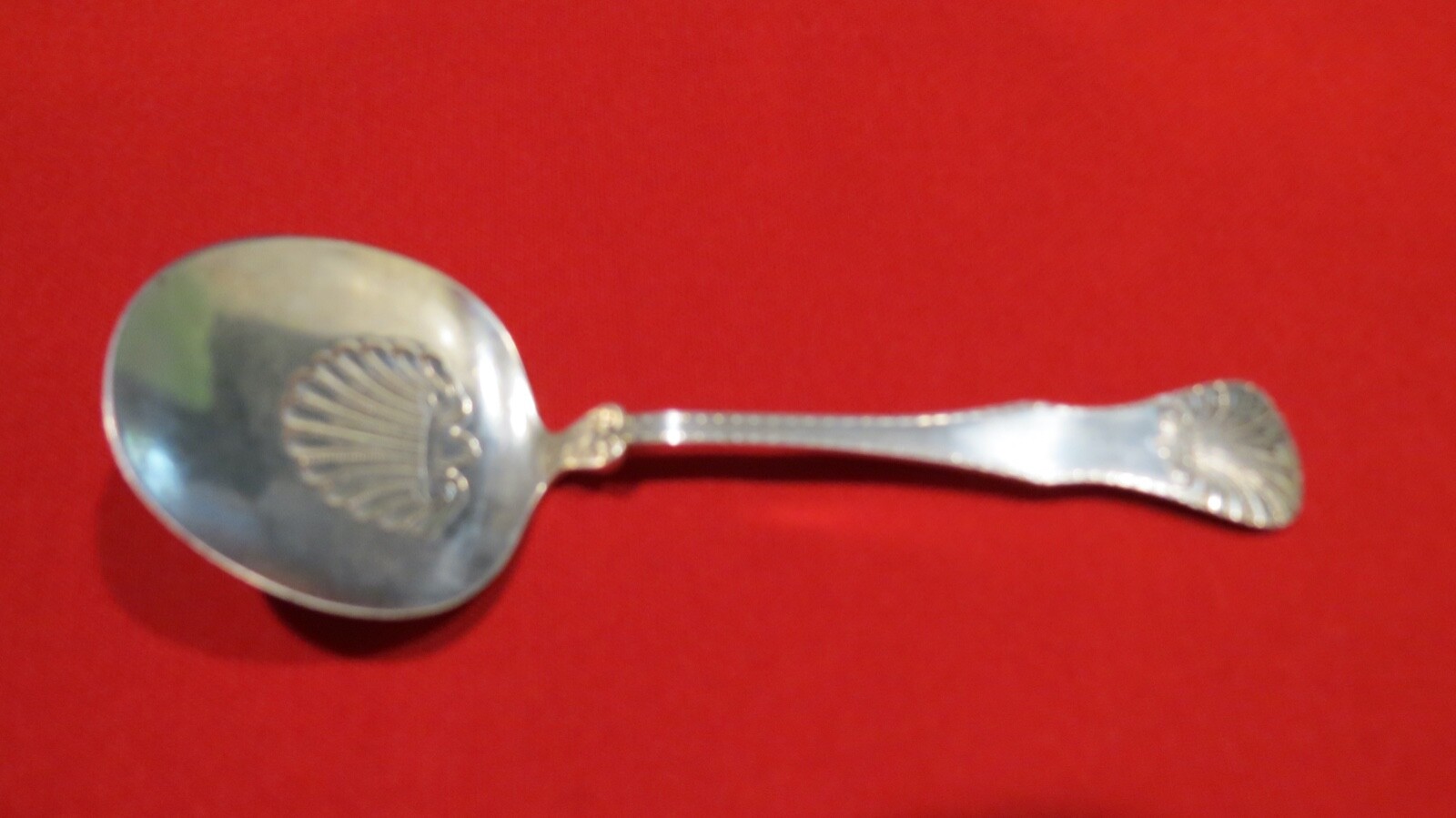 Silver 830 s J. Tostrup small Pastry Server Dronning Monster Pattern