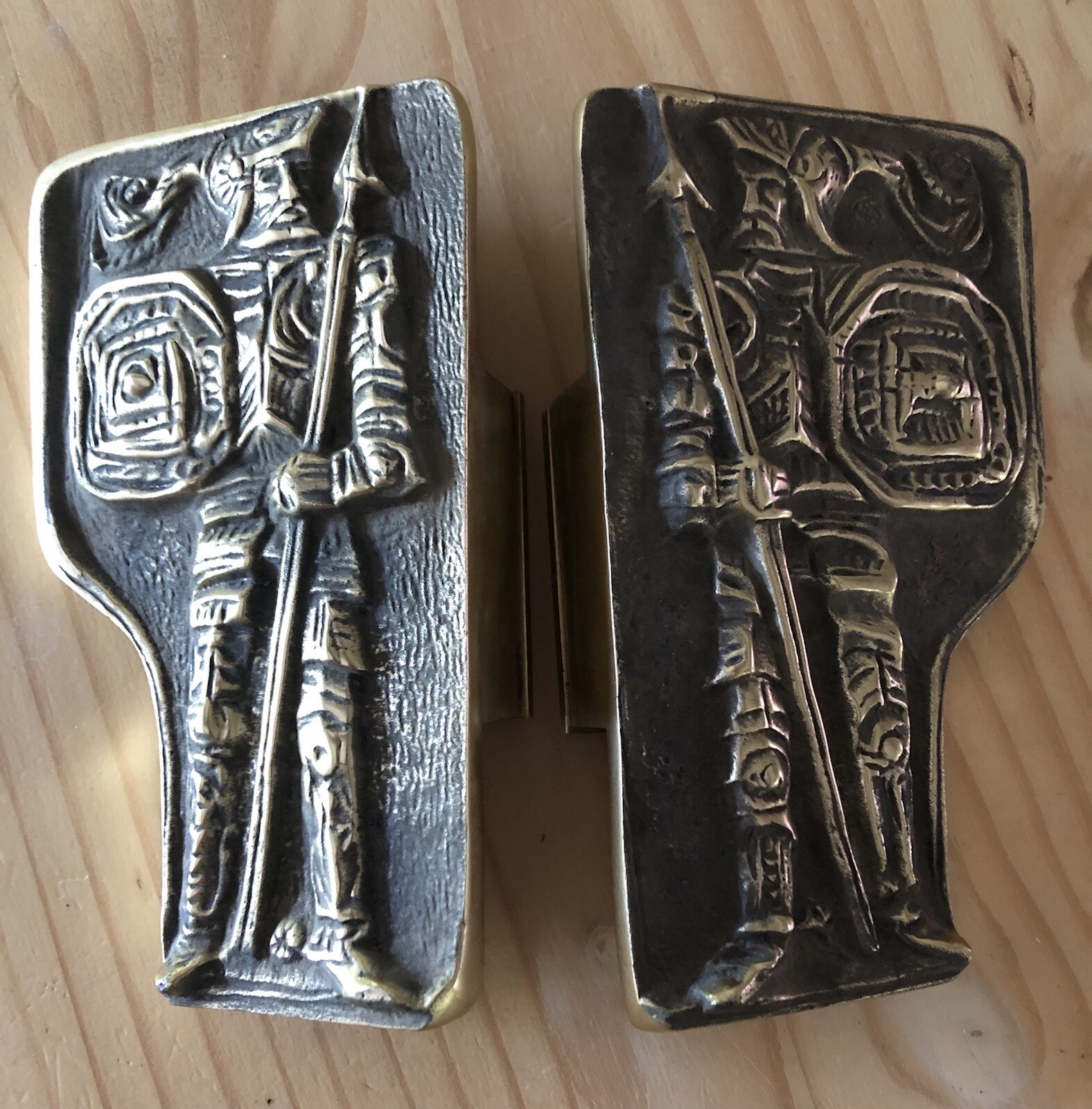 Metal handcrafted armor design solid heavy door handles antique style