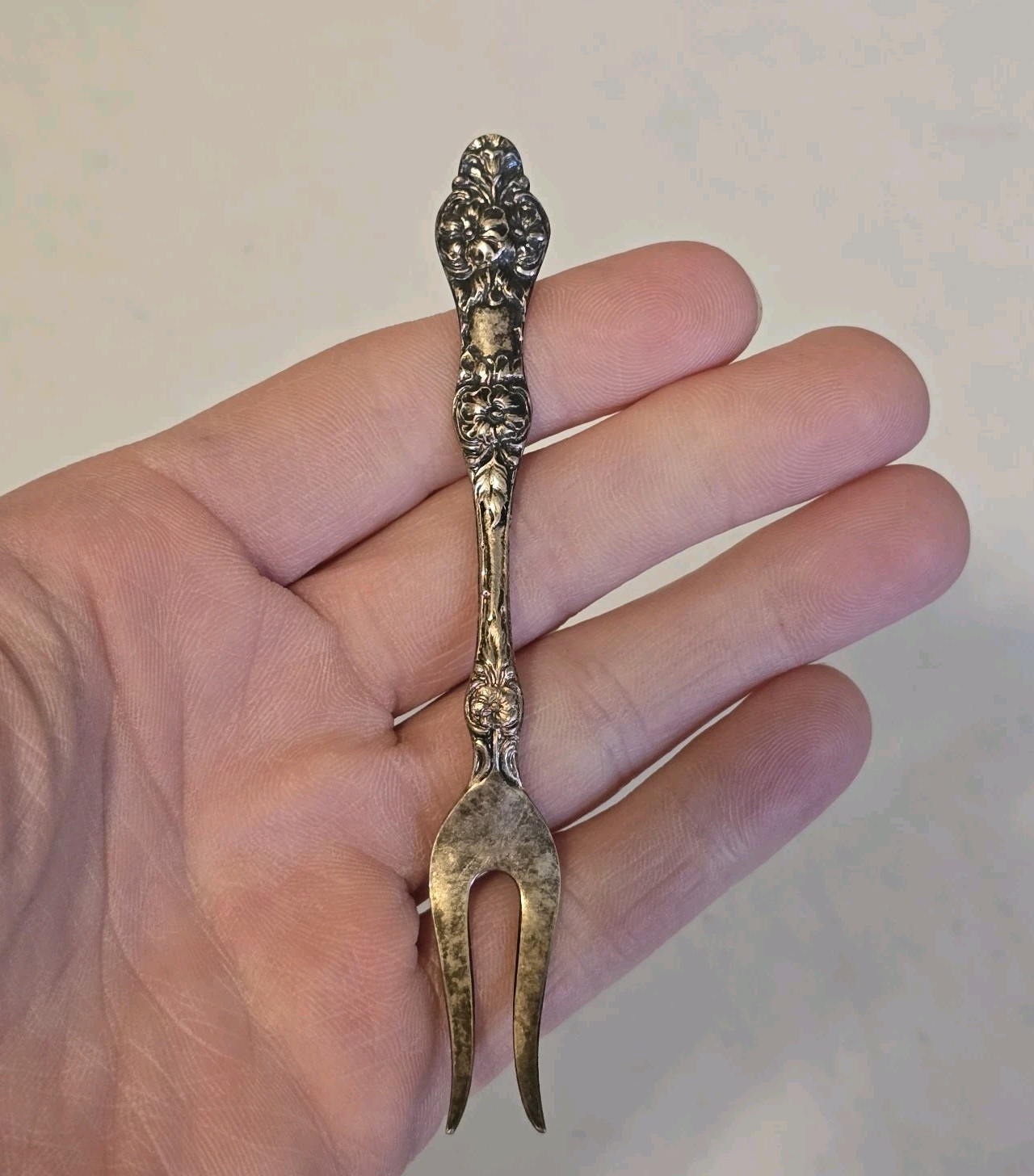 Vtg TH Marthinsen Norway EPNS 40 Wild Rose Silverplate Pickle Lemon Fork Cottage