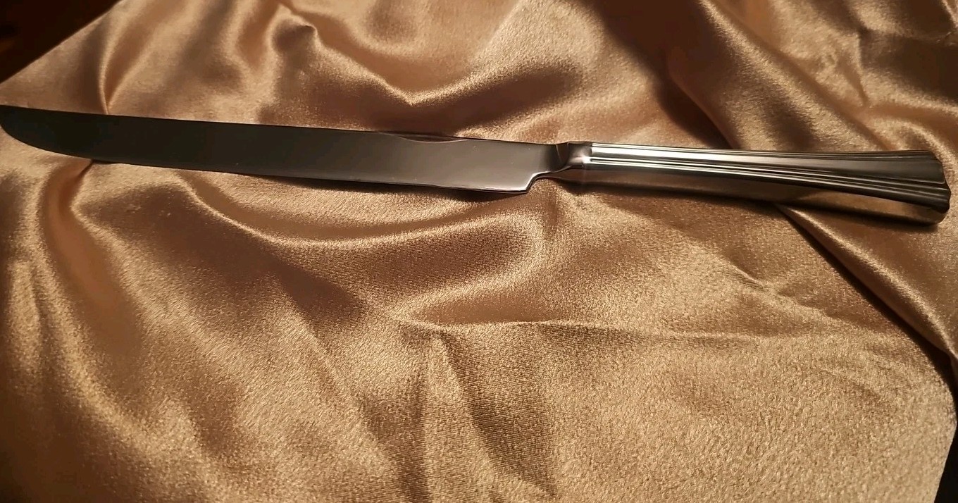18th Century Reed & Barton Silver Plated Wedding Cake Knife 13-1/8″ near mint