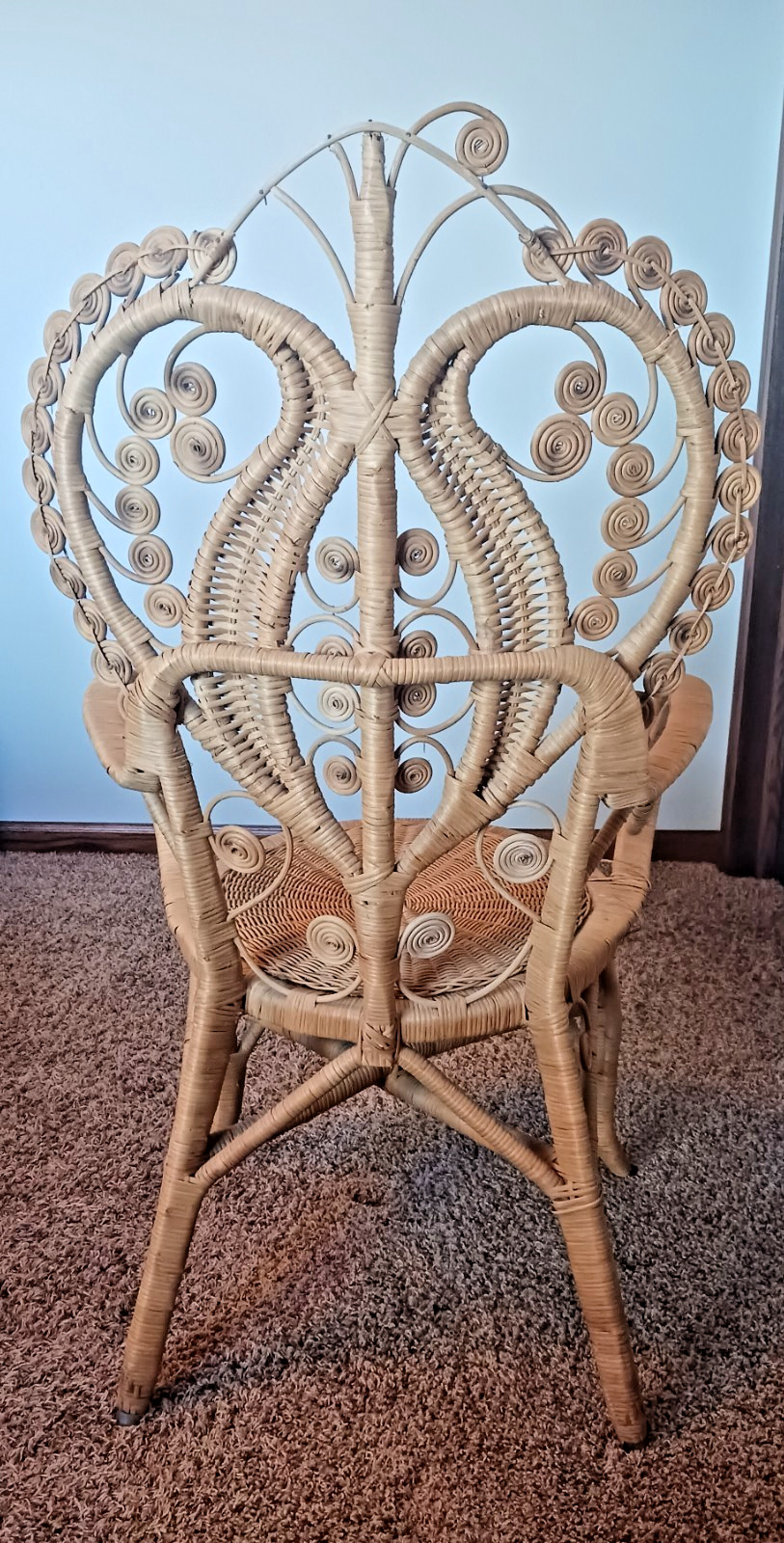 Vintage Victorian Wicker Hibiscus Arm Chair