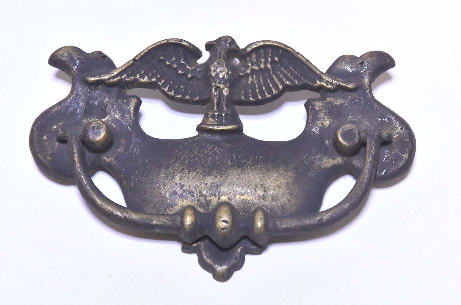 4 VINTAGE AMERICAN EAGLE MATCHING DRAWER PULLS MOSTLY BRASS SIGHT MAGNETIC PULL