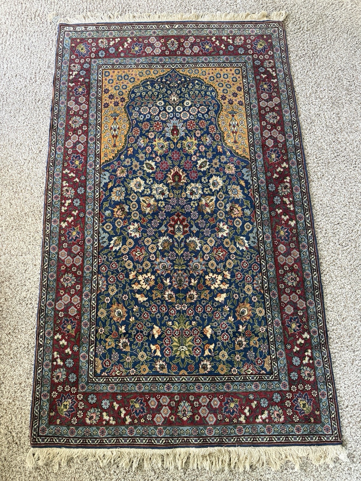 VTG Hereke Turkish Prayer Style asymmetrical Design Rug, Handmade Apx 78”x46”