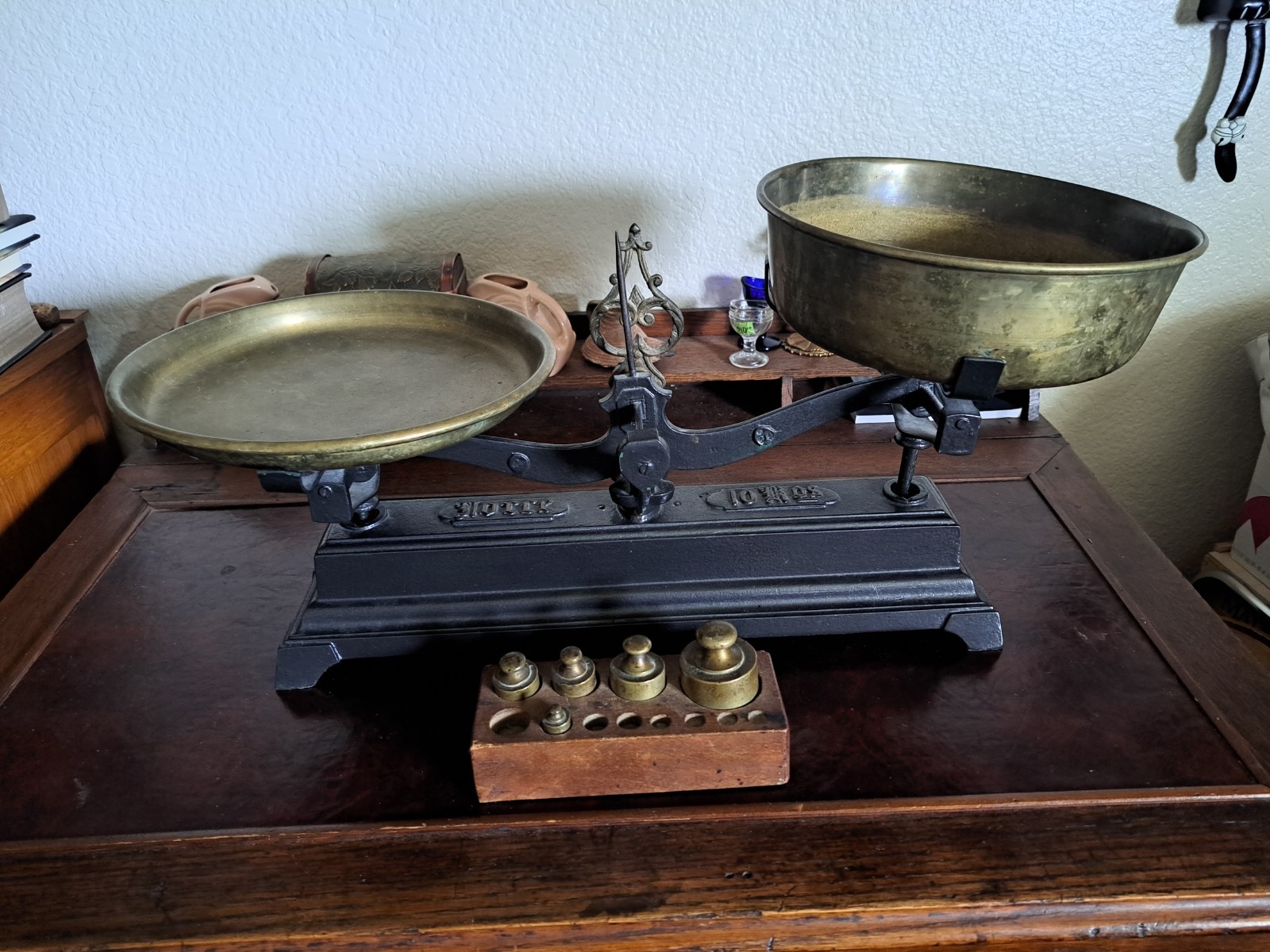 French Roberval Force 10 Kilo Balance Scale w/ Brass Pans and Brass Weights