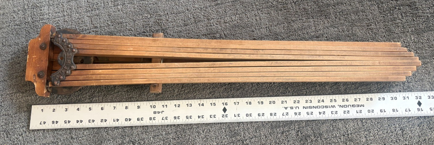 American Primitive Wood Folding Wall Mount 8 Arm Clothes Drying Rack VTG