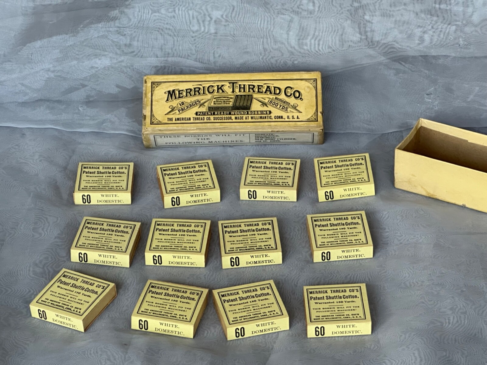 Merrick Thread Co ANTIQUE Patent Shuttle Cotton Bobbins in Box VINTAGE Thread