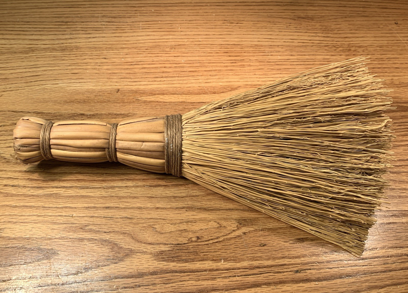 VINTAGE 11″ FIREPLACE WISK HEARTH BROOM