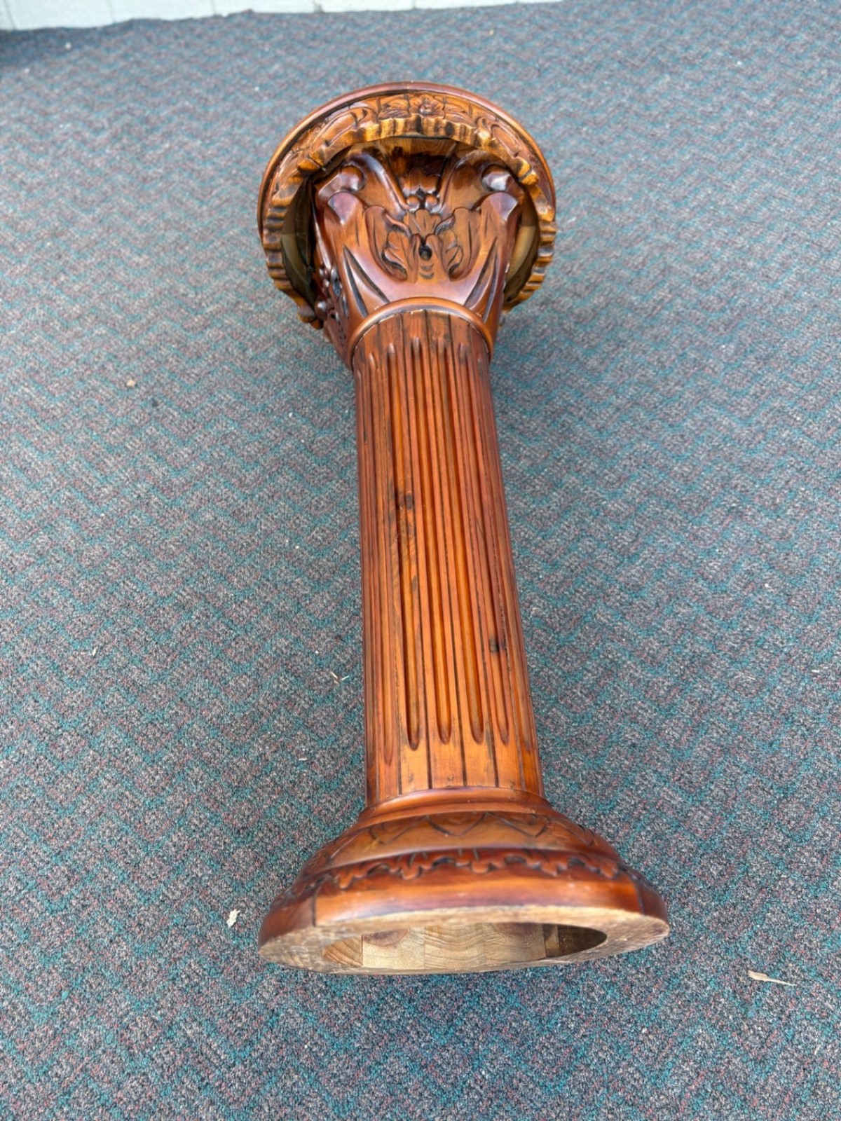 67416 Marble Top Decorative Pedestal with Carved Mahogany Column