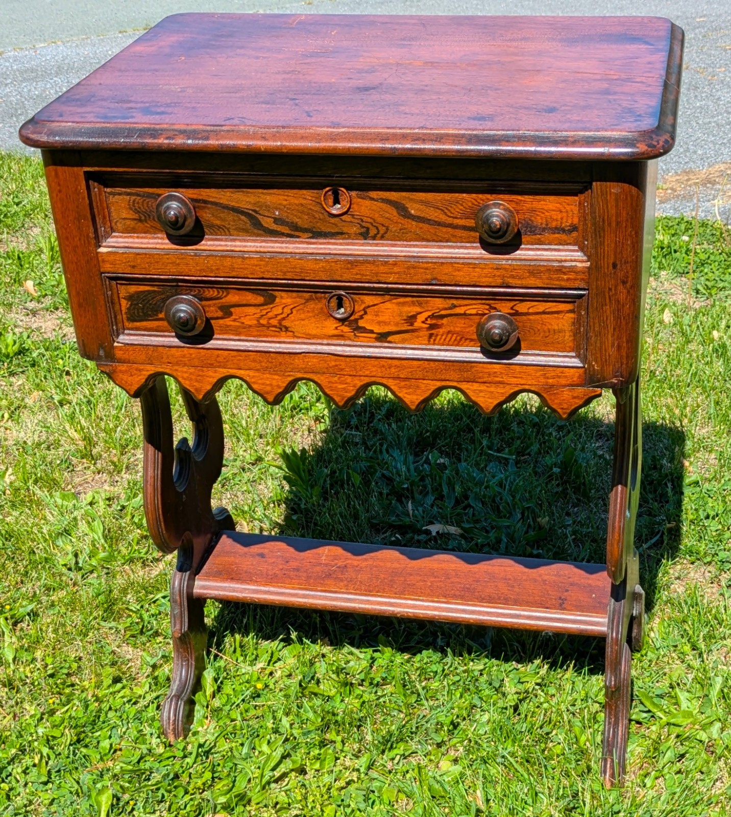 Fancy Antique Walnut 19th C Dovetailed 2 Drawer Sewing Stand Work Table Shipping