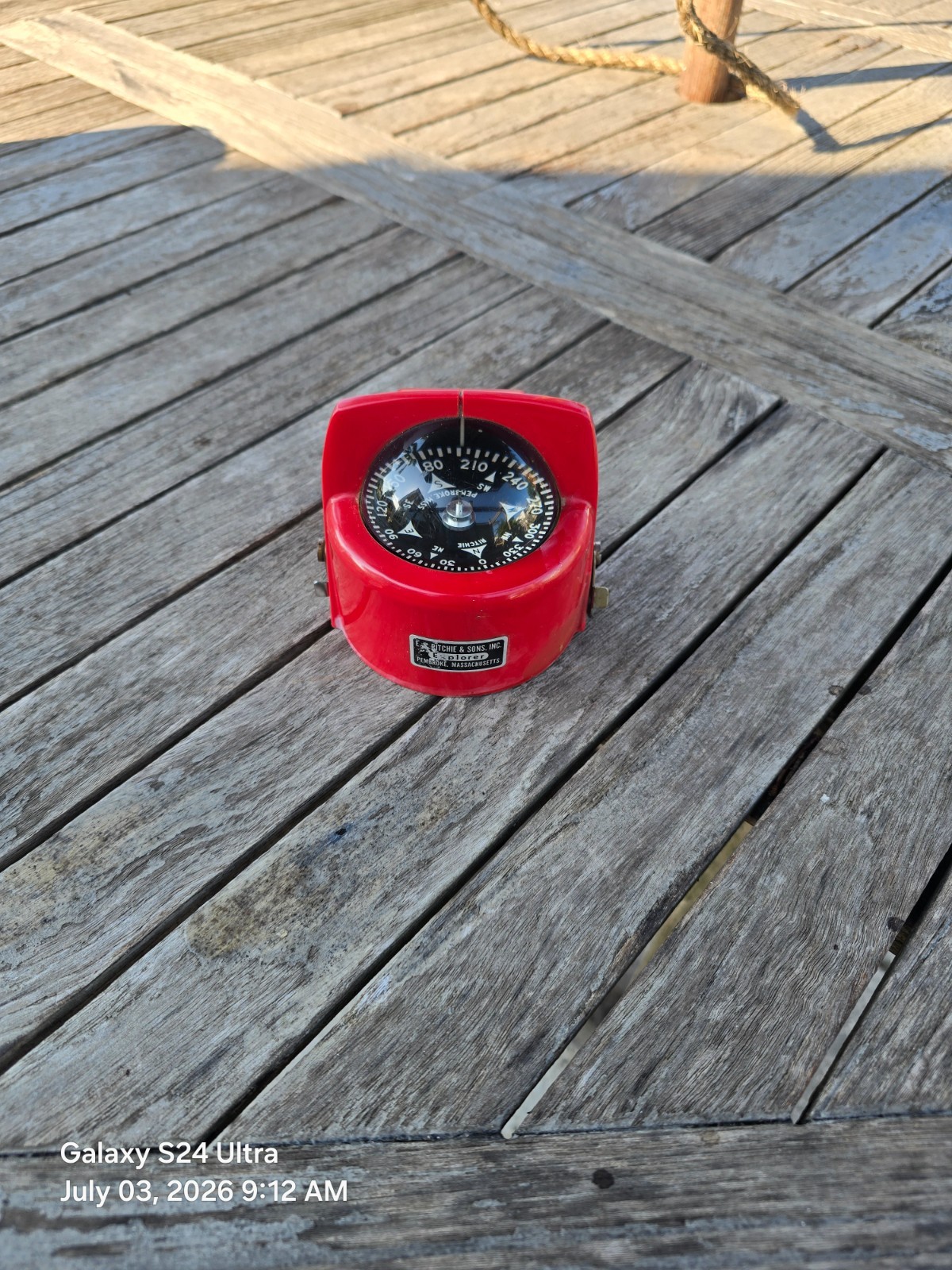 E. S. Ritchie Explorer Compass Boston Whaler