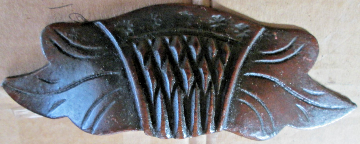 ANTIQUE CARVED HARDWOOD DRAWER PULL 5 15/16″x2 1/8″, USED SALVAGE