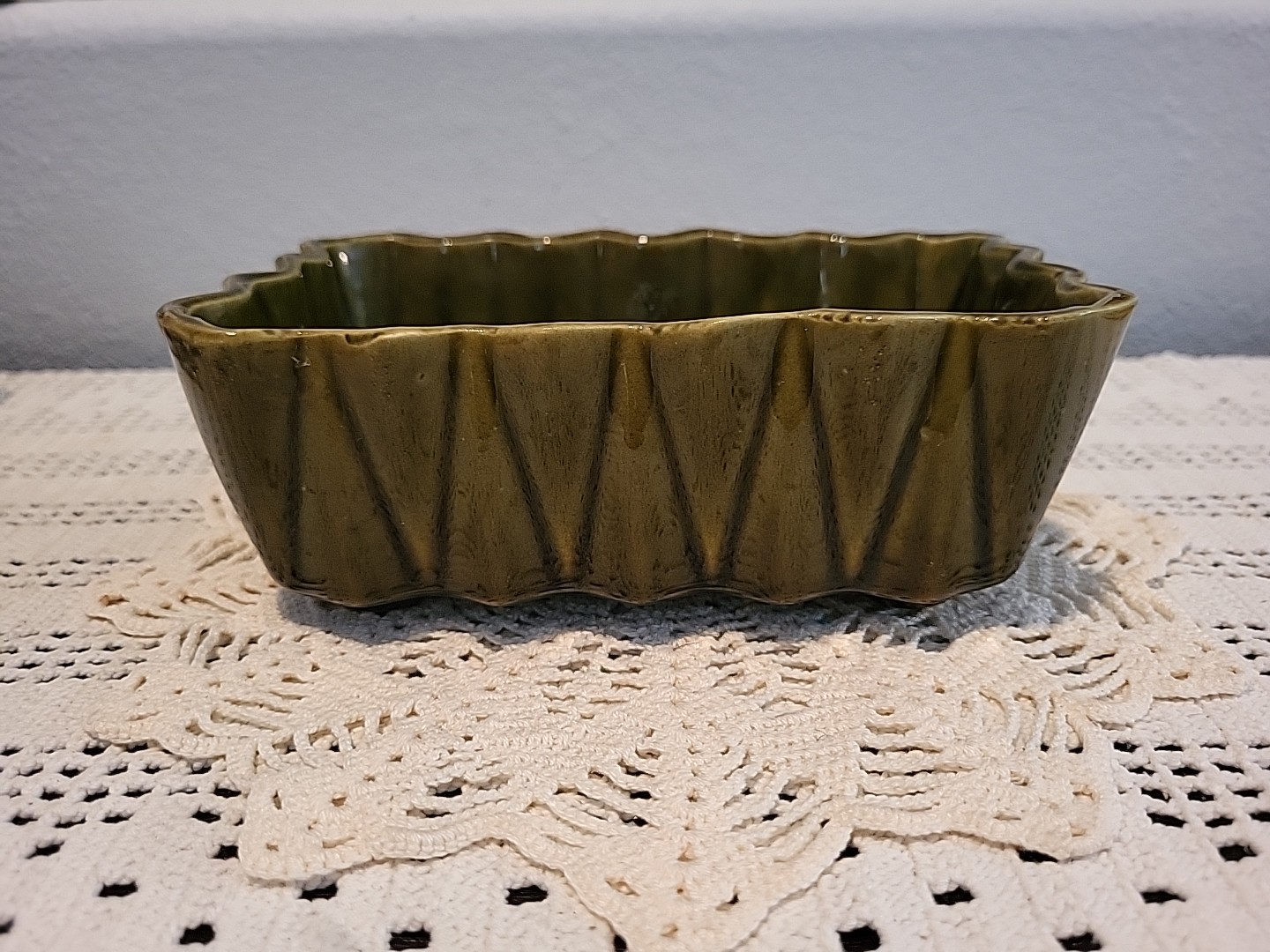 MPCO Green Geometric Pottery Pleated PLANTER 277 Modernist Mid-Century