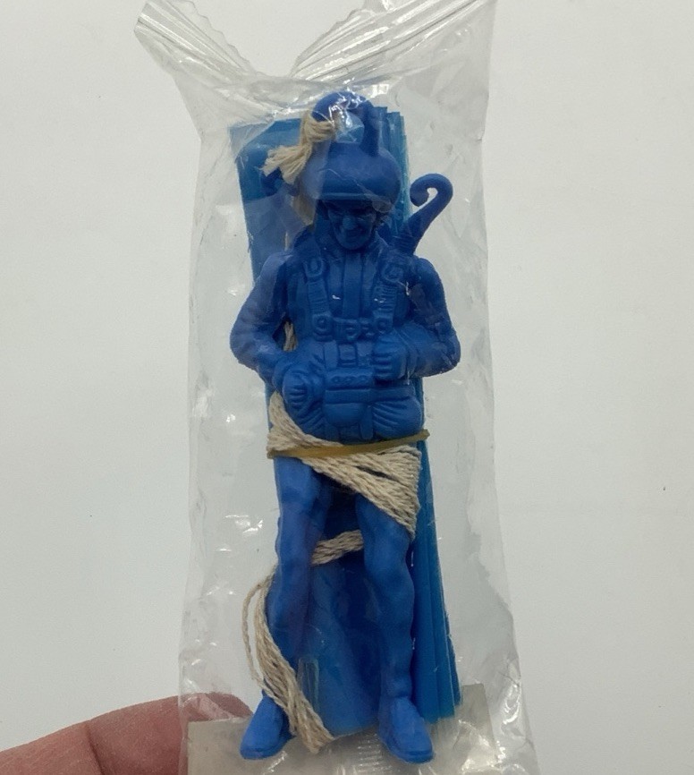 Toysmith Giant Parachuter Toy Blue Parachute New 2012 334P Sealed NIB