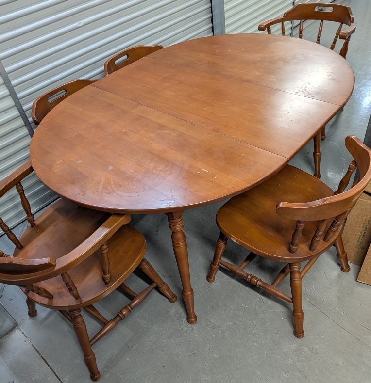 Dining Table & 6 Chairs (Maple by Cochrane circa 1960)