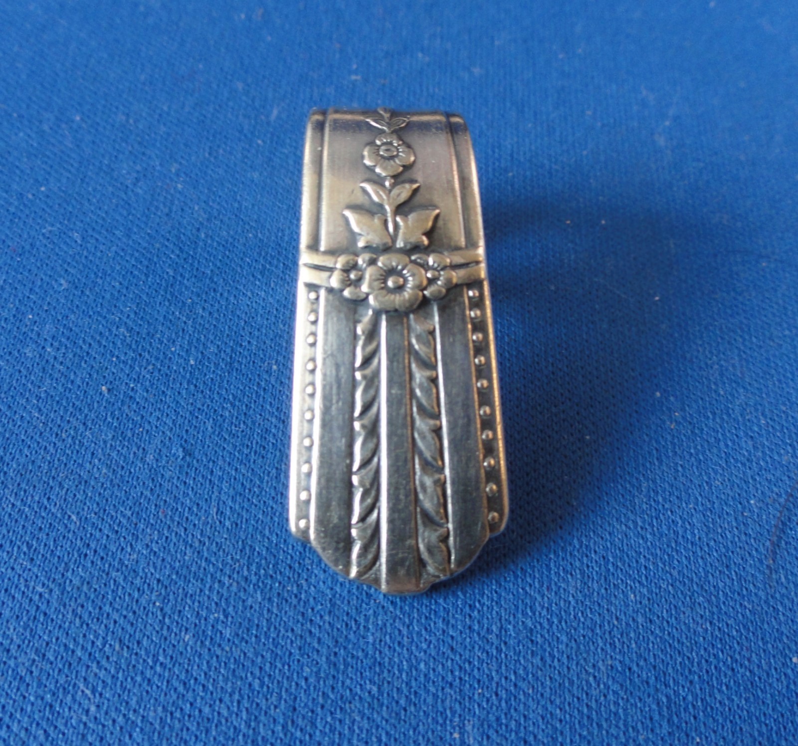Vintage 1949 Era Oneida Silver Plated Flat Ware “Everlasting” Pattern Pendant