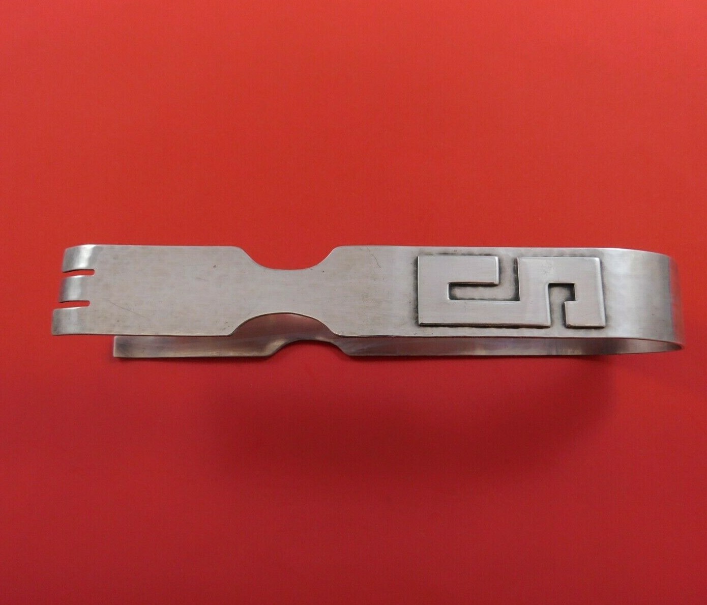 Arts and Crafts by IBS Sterling Silver Ice Tong Hammered Applied Mono “S” 7 1/4″