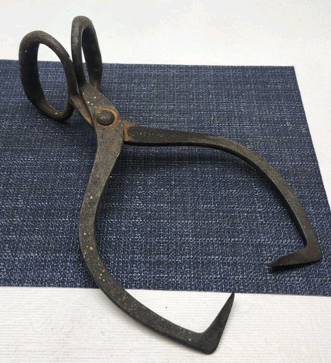 Vintage Cast Iron Gifford Wood Co. Ice Block Tongs Tool Rustic Decor 14in