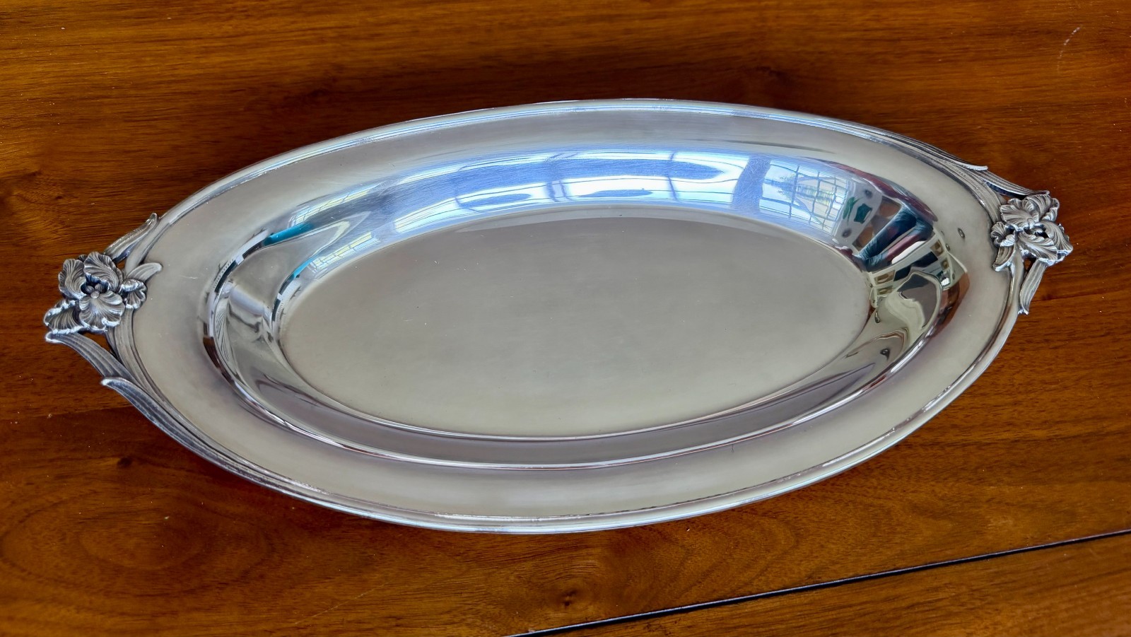 Vintage International Silver “Silver Iris” Oval Bread Serving Tray #919 – 14.5″