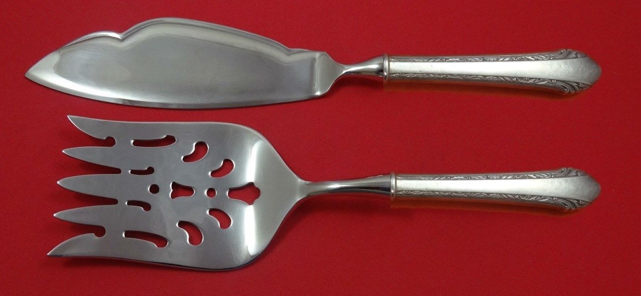 Chased Romantique by Alvin Sterling Silver Fish Serving Set 2 Piece Custom HHWS