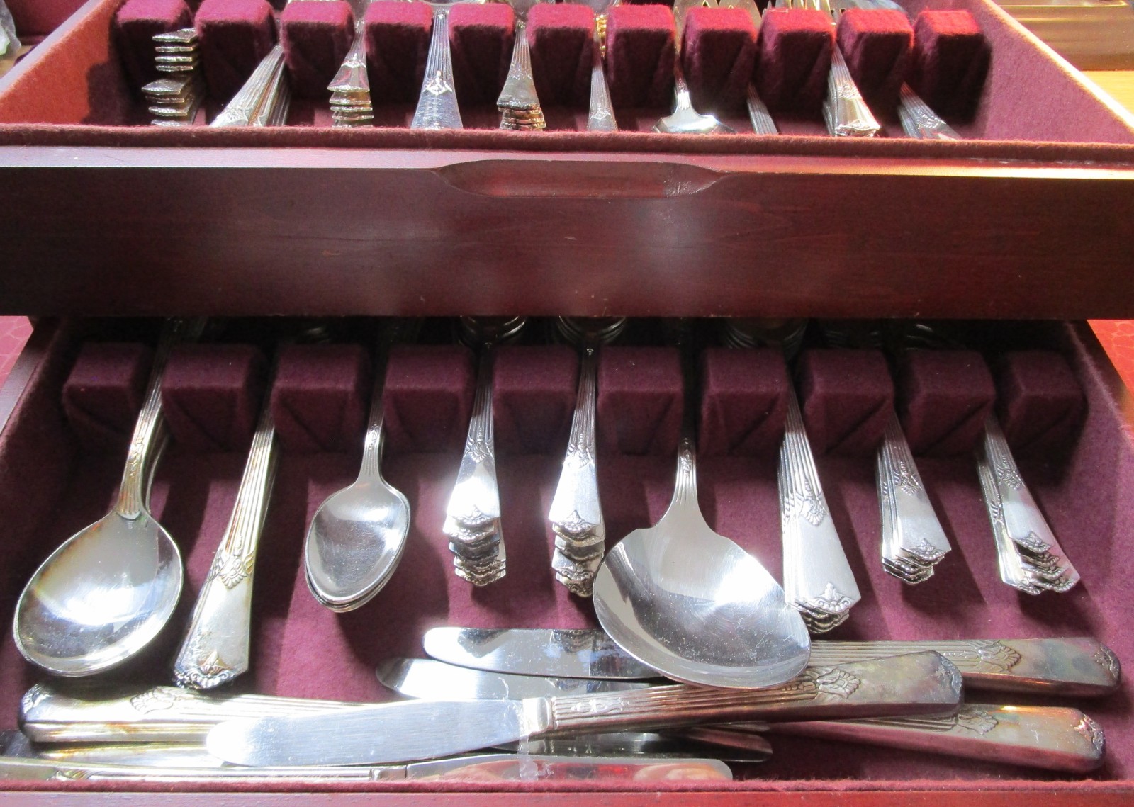 GUILD 1932 Art Deco Dinner & Grill Silverplate 131 Pc Table Dealer Craft Lot