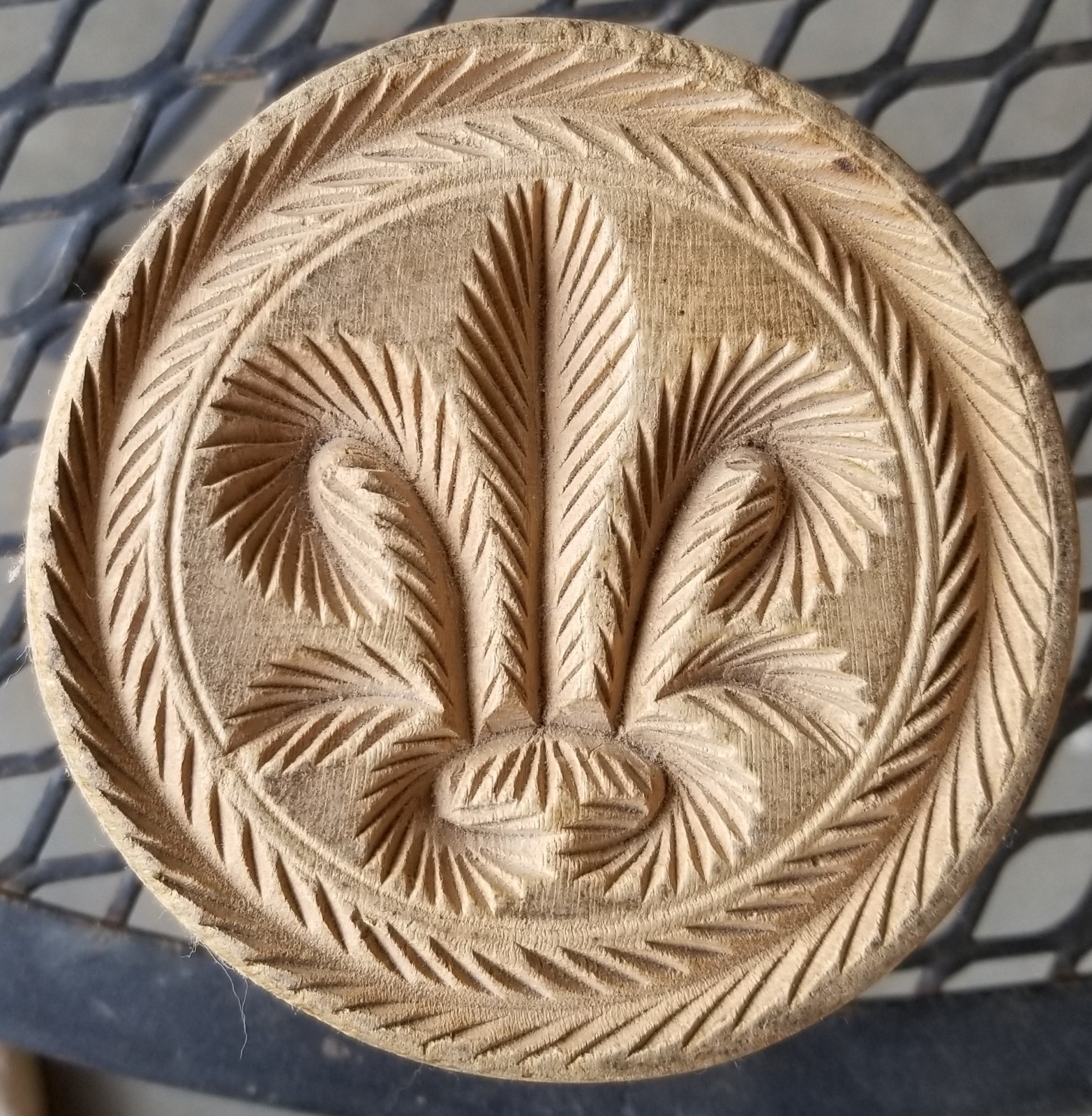 19th C. Pennsylvania Wooden Butter Mold Stamp Dutch Three Feathers