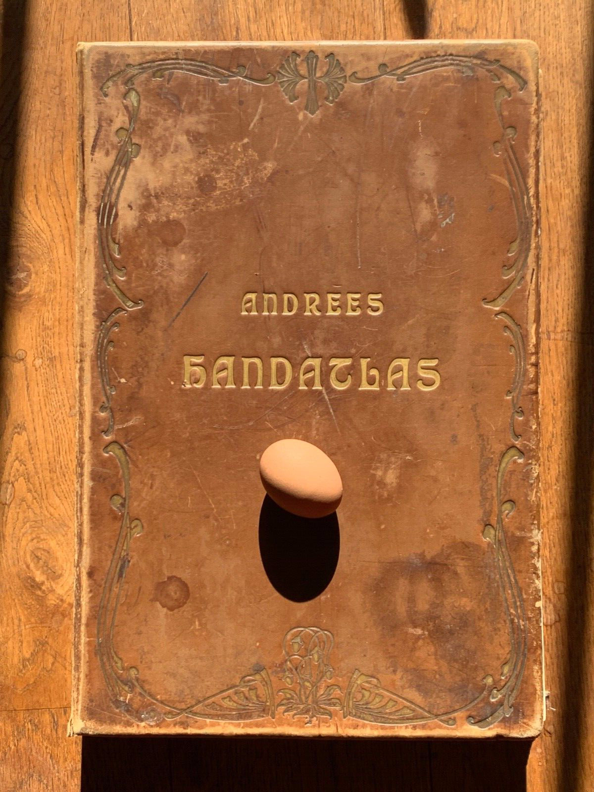 World Atlas, Andrees Handatlas stunning 1908 (leather-bound) 31x46cm for charity