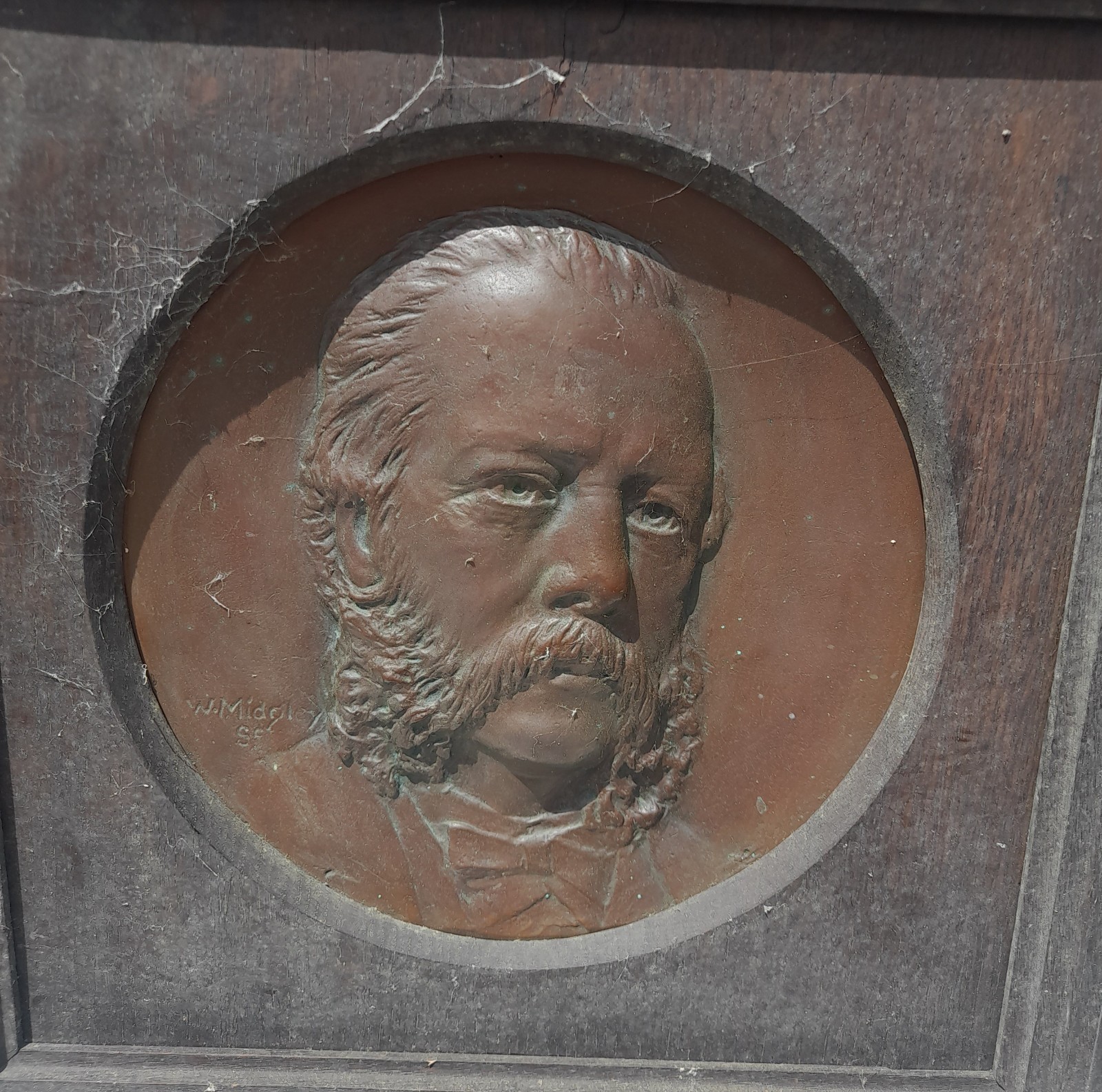 William Midgley Sc. copper metal relief portrait Repoussé oak frame Arts & Craft