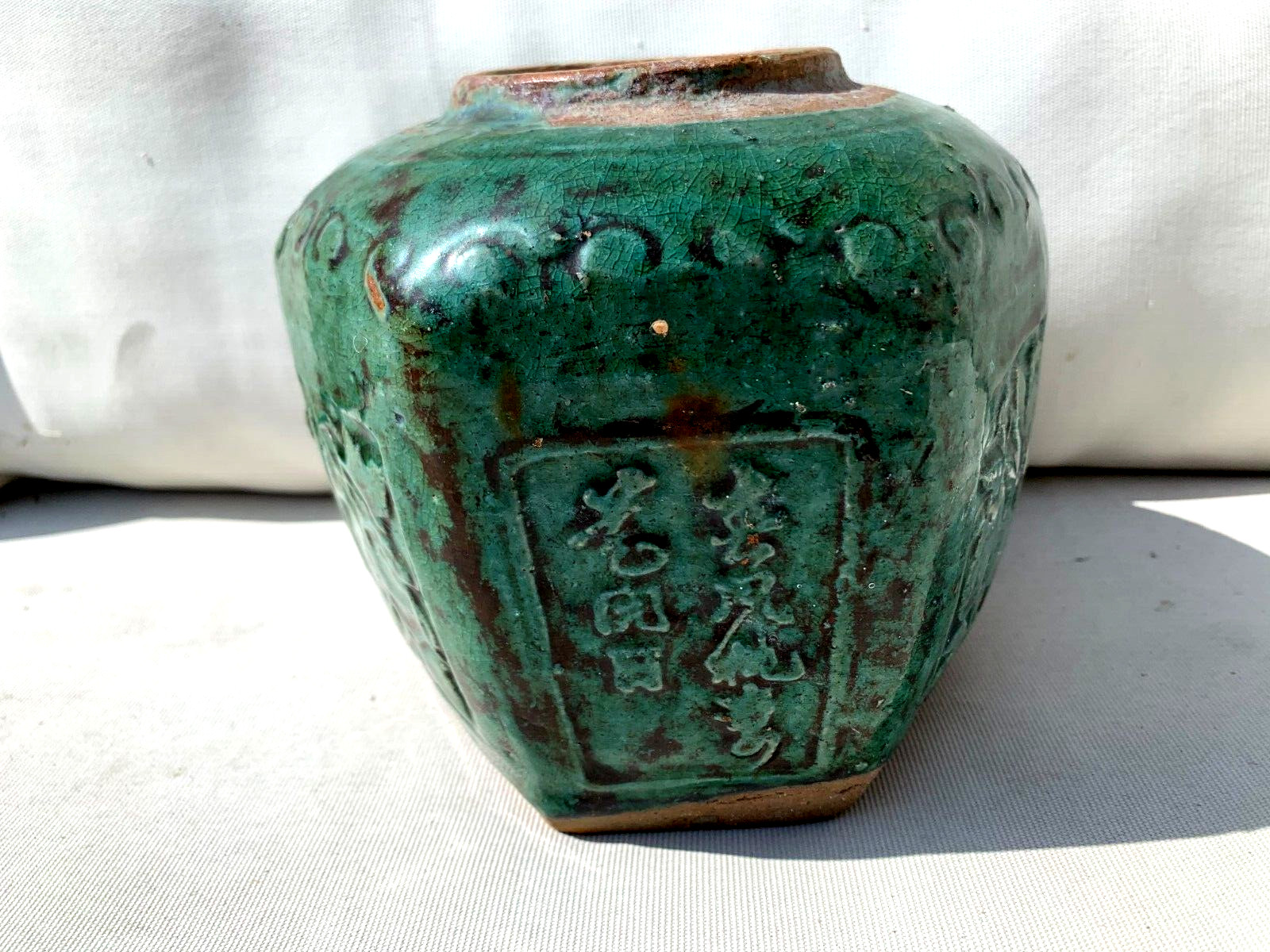 BEAUTIFUL ANTIQUE CHINESE OCTAGONAL CERAMIC POTTERY JAR VASE 5.7.5″H