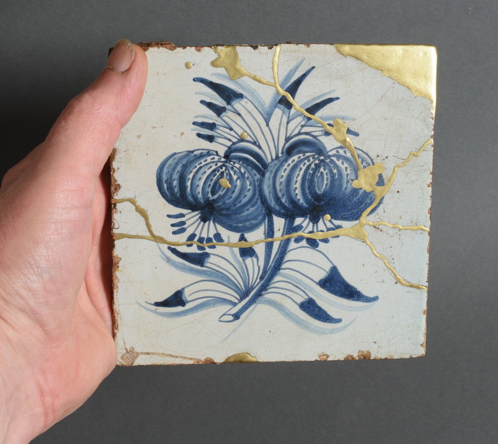 Antique 1700s DELFT faience Tile, Large Frisian flower, Dutch Harlingen Blue Whi