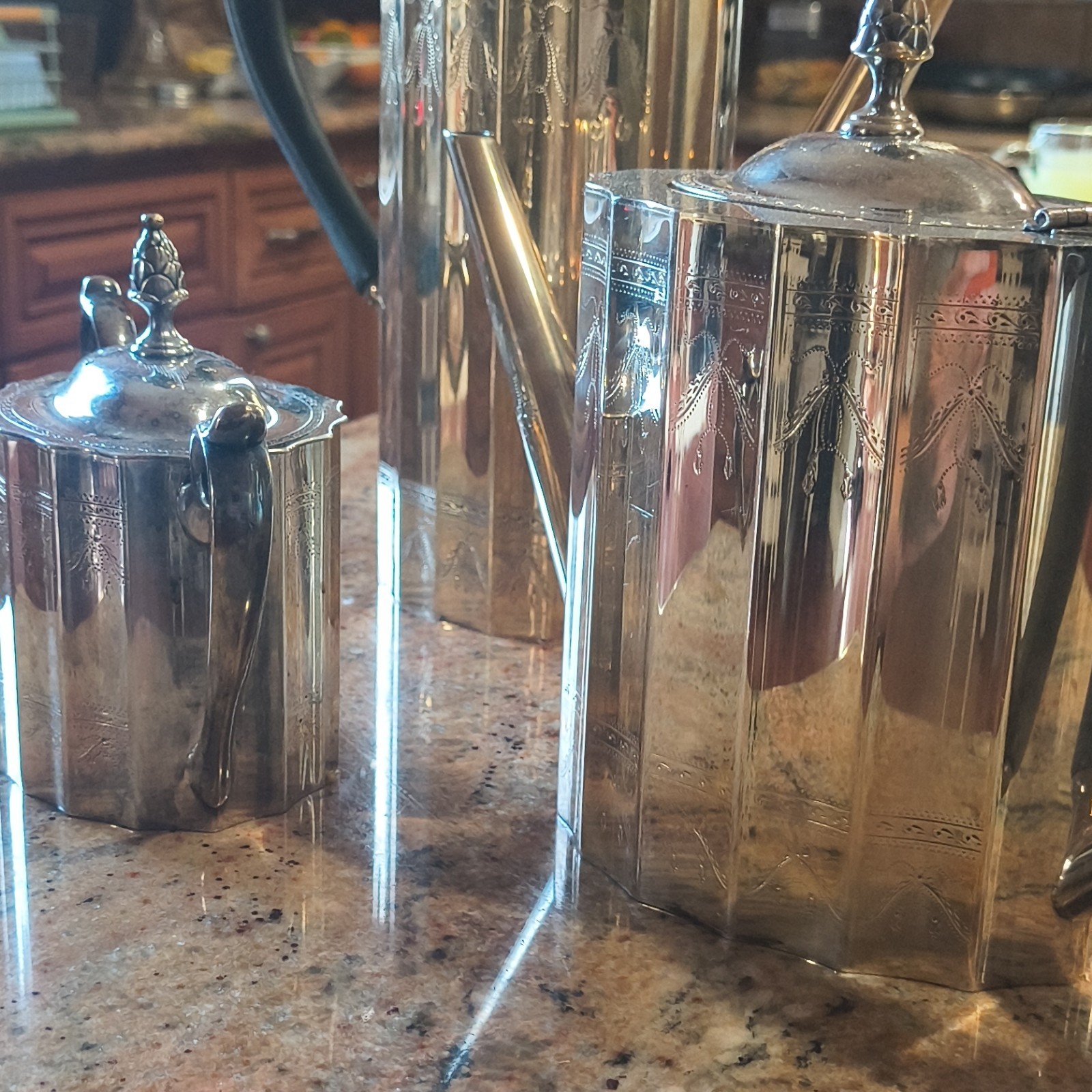 Lunt Silversmiths Silverplate Coffee Pot Teapot Sugar Bowl Set 1900-1940