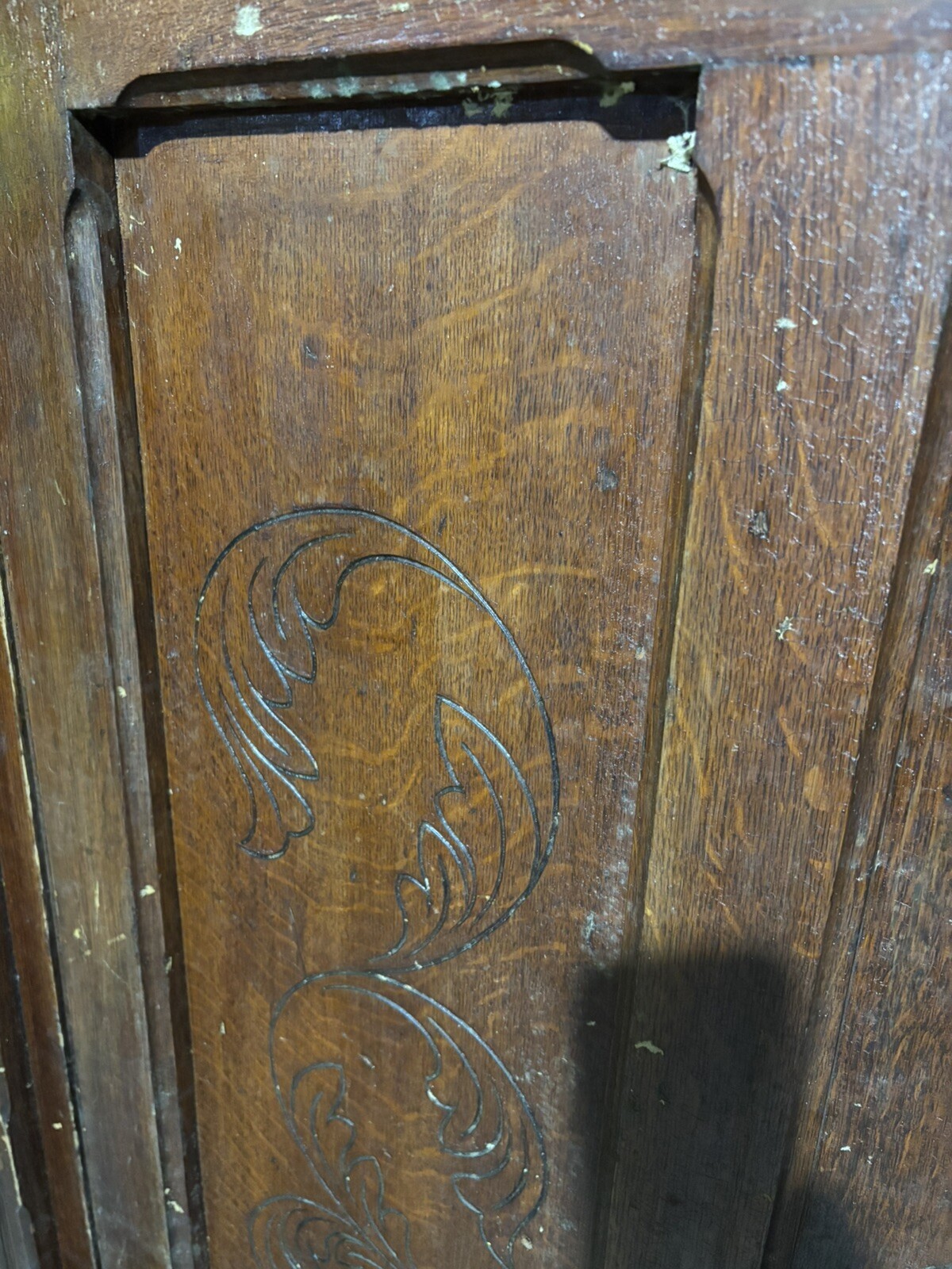 ANTIQUE CARVED 1/4 SAWN OAK CLOSET FRONT~ BUILT IN ARMOIRE~ 102 X 98 ~ SALVAGE