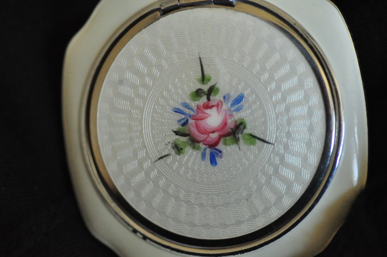 Mayfair Evans Guilloché Enamel Double‑Vanity Compact – Hand‑Painted Rose + Rouge