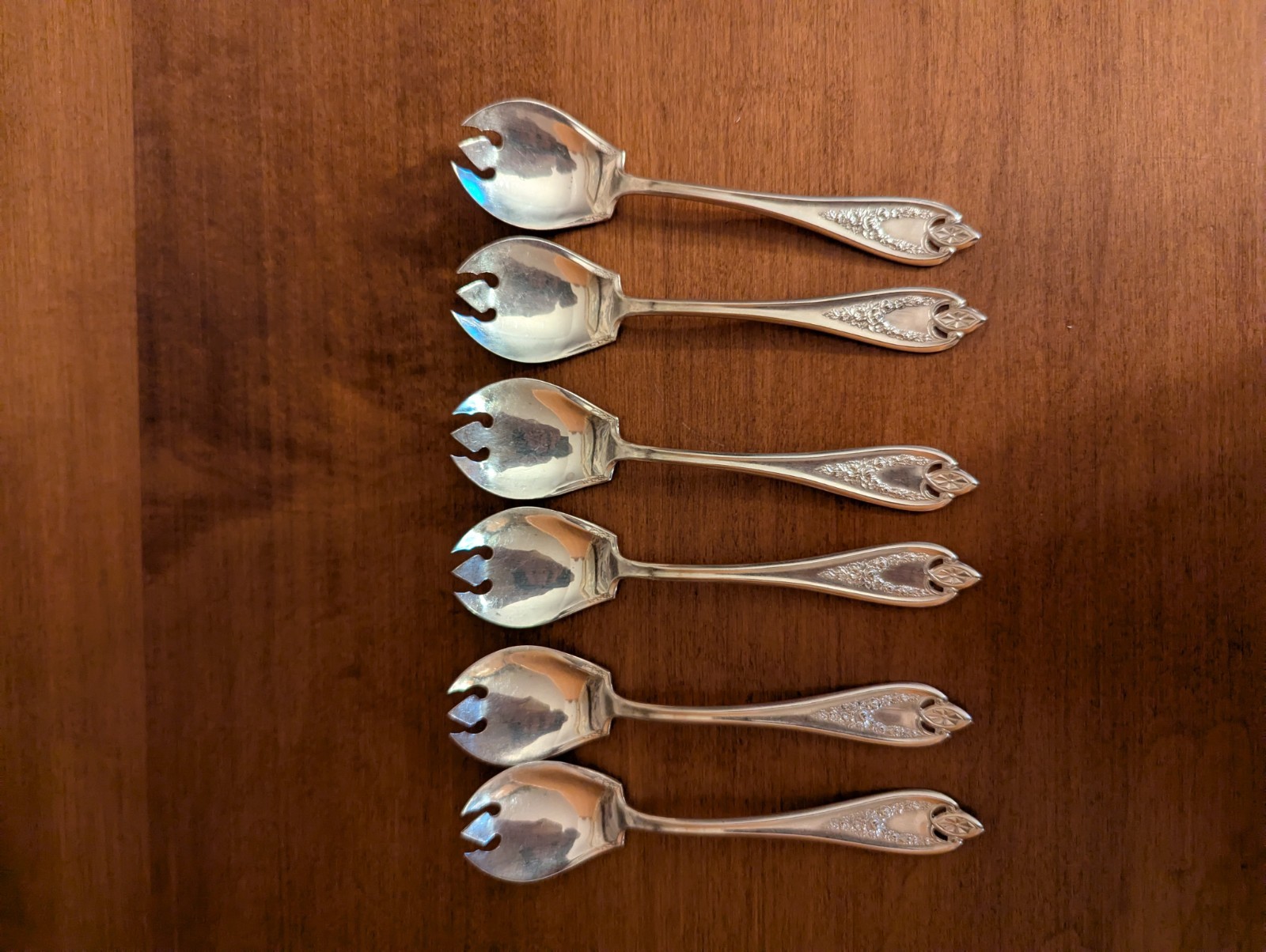 6-VINTAGE INTL. SILVER SILVERPLATE OLD COLONY ICE CREAM FORKS 5″