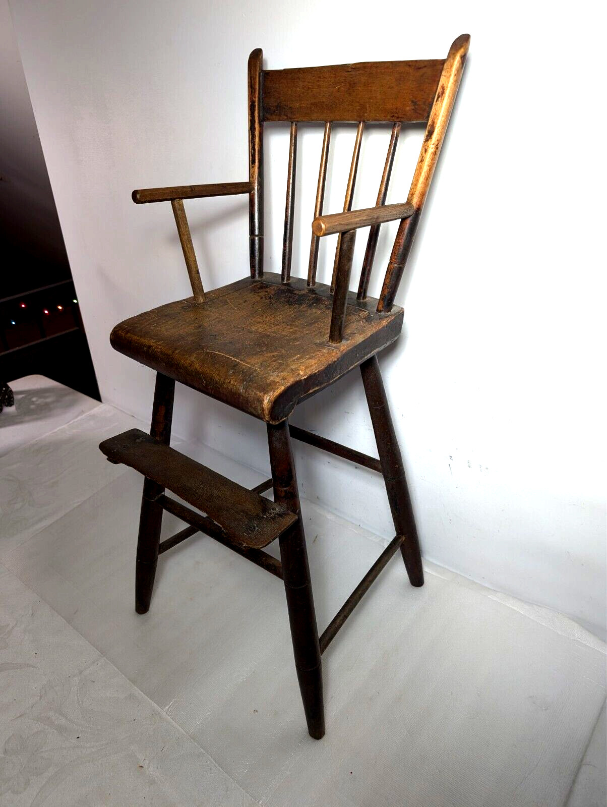 Antique Windsor High Chair w/arms in Original Paint