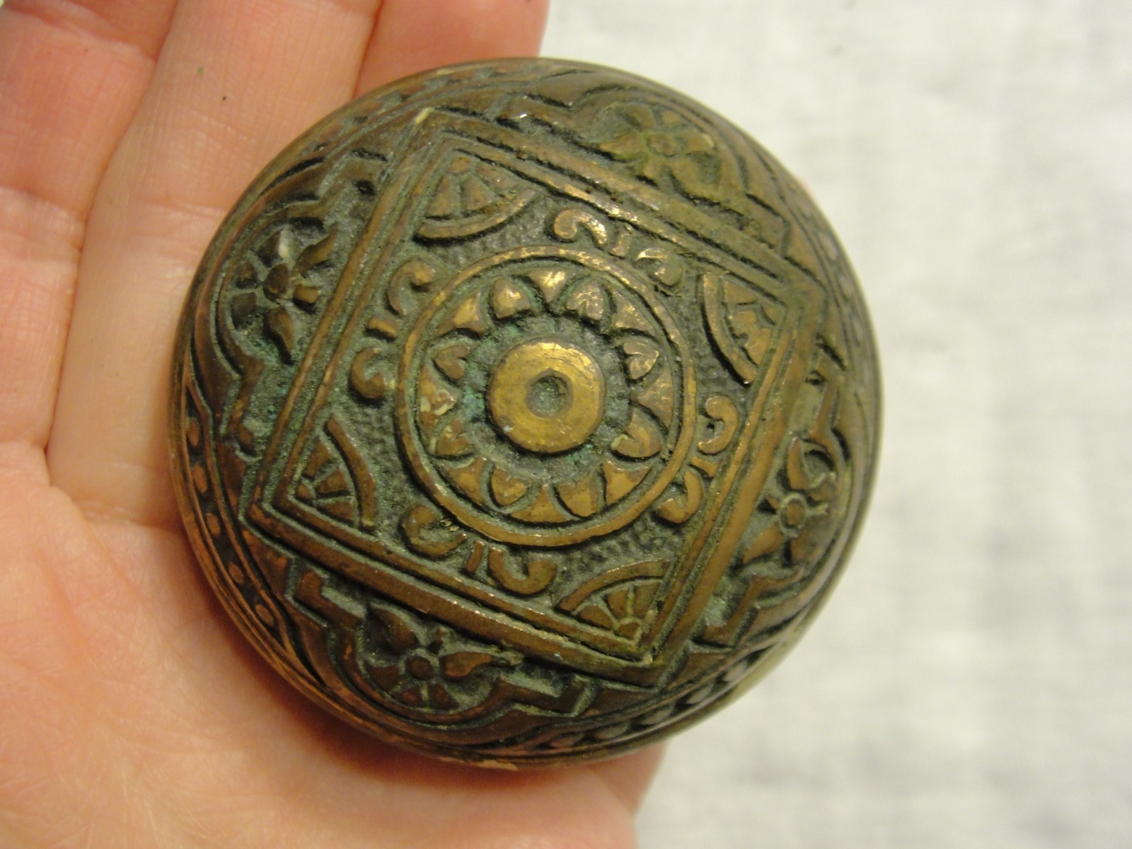 Antique Brass Victorian / Aesthetic Single Doorknob