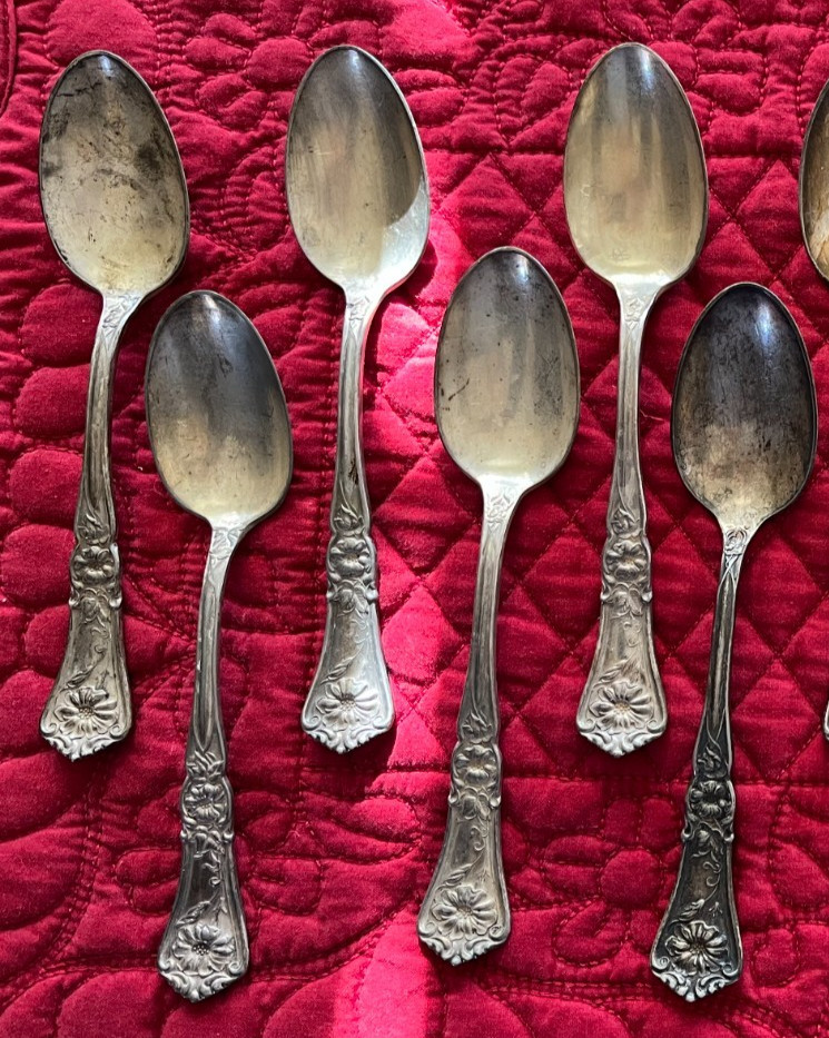 Antique Silverplate Spoons – Set of 7 Grenoble-Gloria – by Oneida Silver – 1906