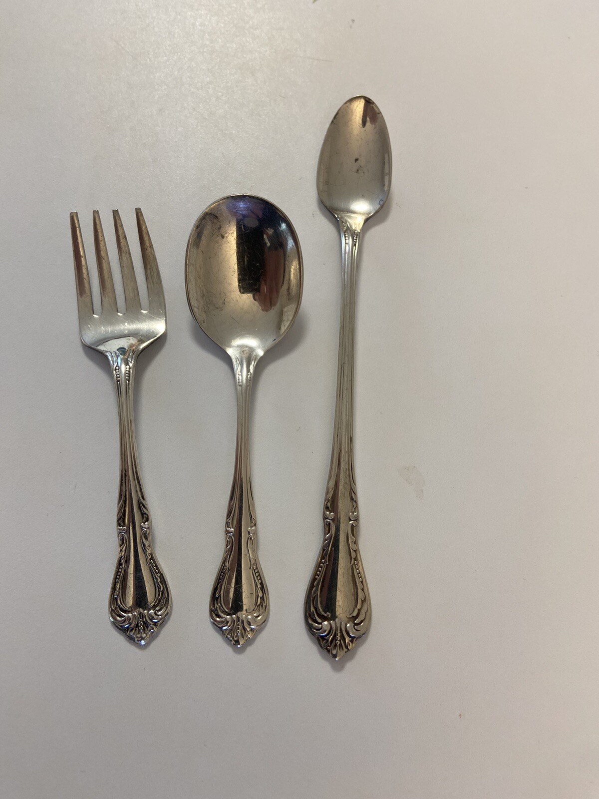 Silverware Vintage Wm A Rogers Ltd, Silver Plated Baby Utensil Set. Post 1950s.