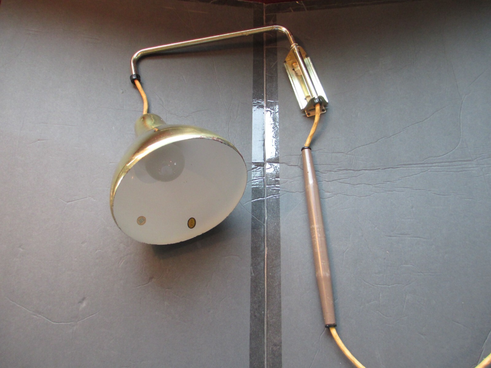 Atomic Lamp Weighted Pull Down Swing Arm Wall Cantilever Pulley Mid Century BSMT