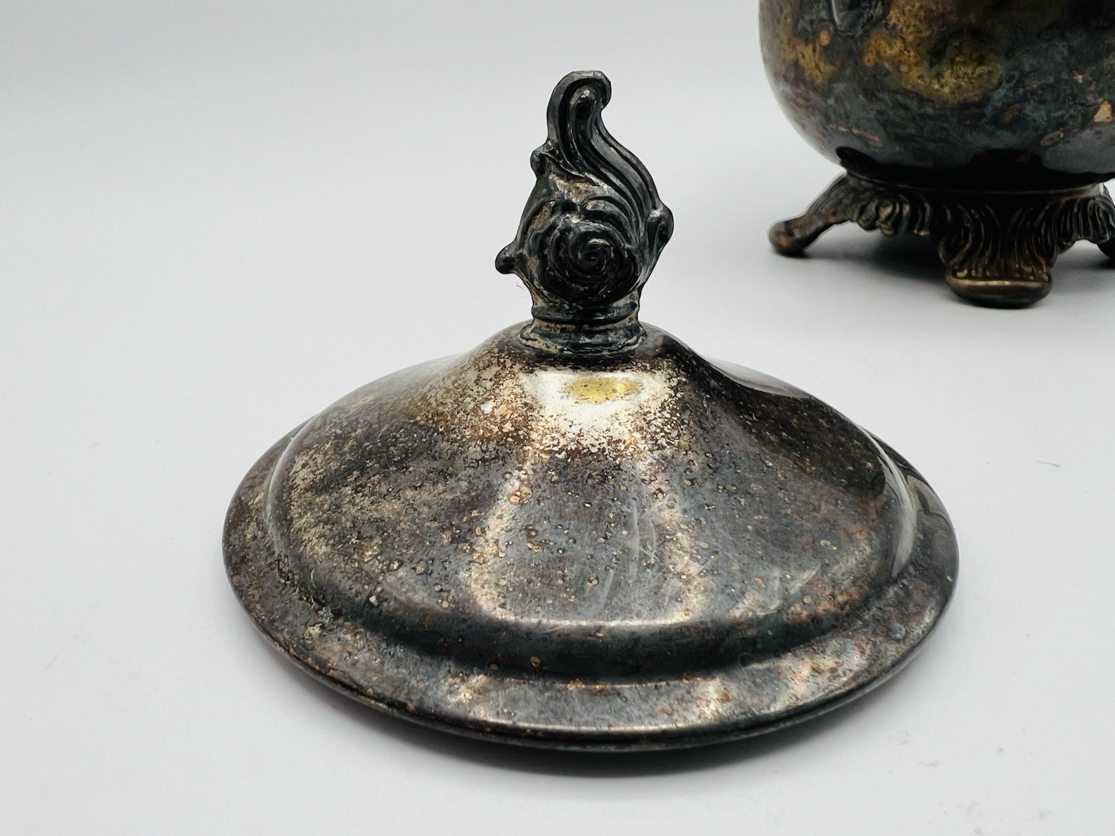 VTG F.B. Rogers Silver Co. 1883 Ornate Footed Silverplate CREAMER with Lid