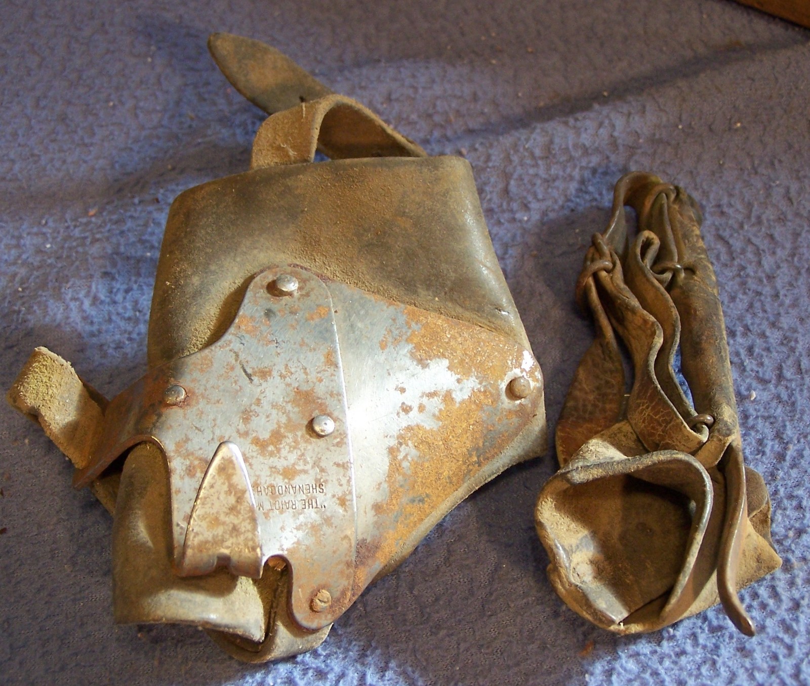 2 Hand Corn Husking Shucker Glove Leather Primitive Farm Tool The Raidt maker
